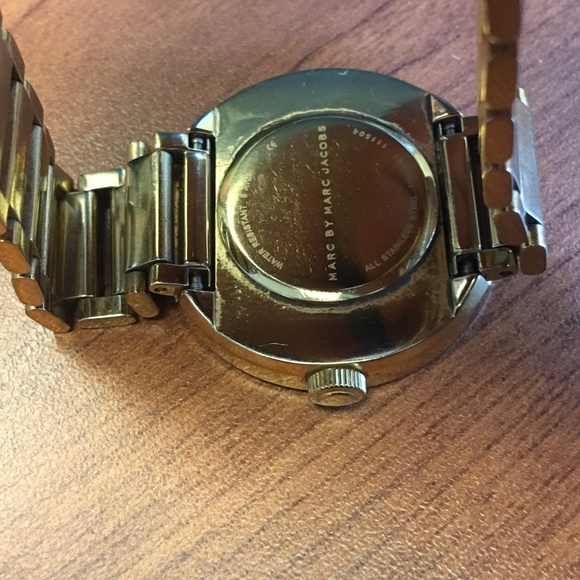 MARC BY MARC JACOBS Peggy Gold Sunray Dial Watch - Picture 2 of 3